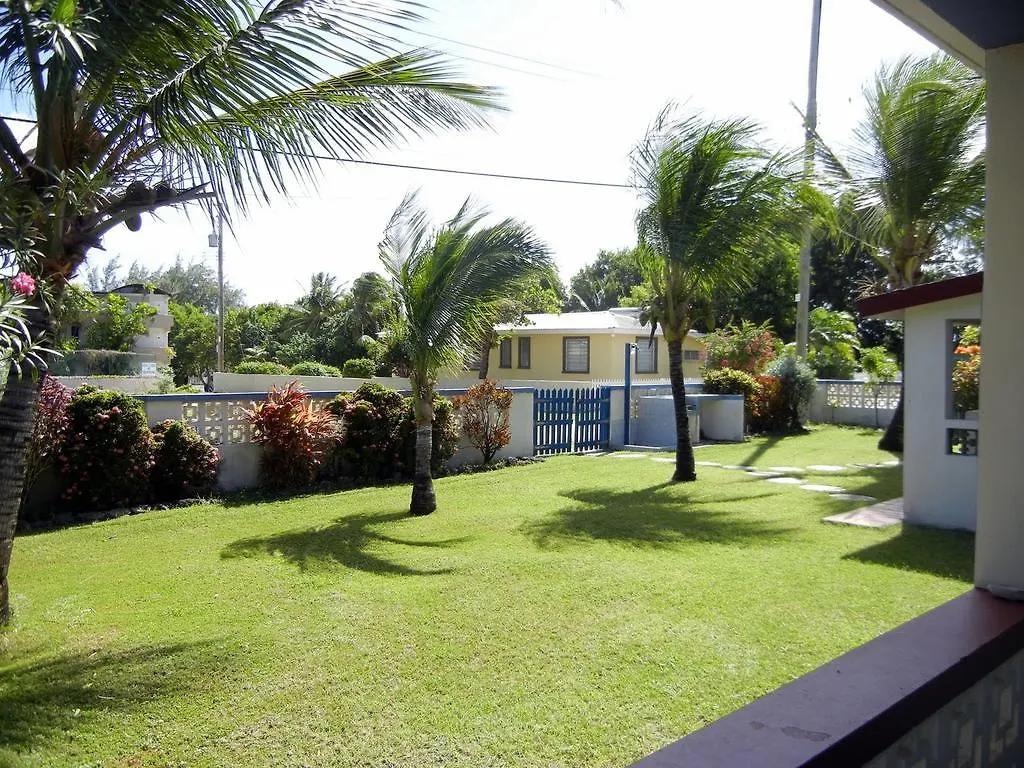 Mike\'S Holiday Apartments location