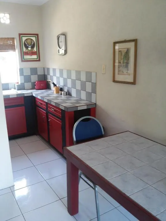 Mike'S Holiday Apartments Silver Sands 0*,  بربادوس
