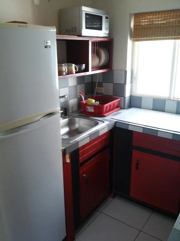 Mike'S Holiday Apartments Silver Sands